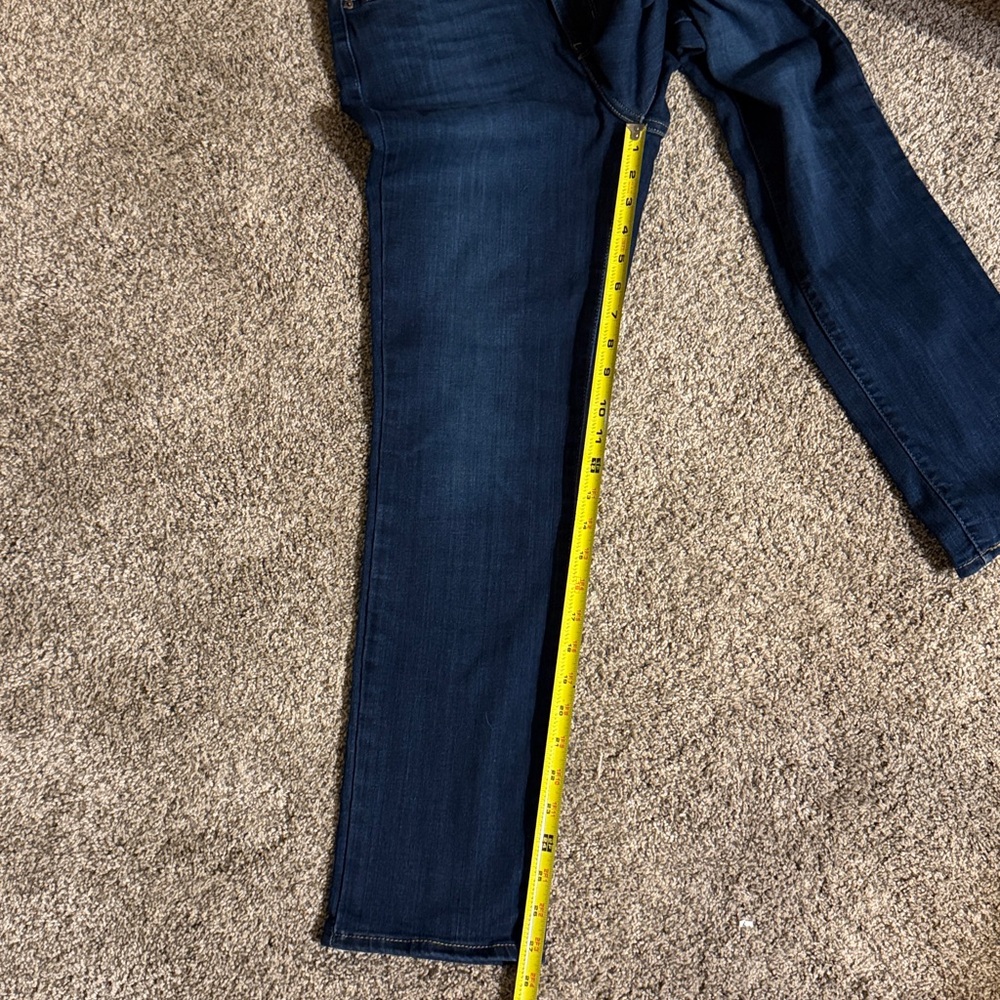 Levi’s 724 High Rise Straight - Picture 4 of 4